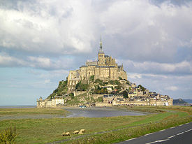 275px-Mont_Saint-Michel_France.jpg